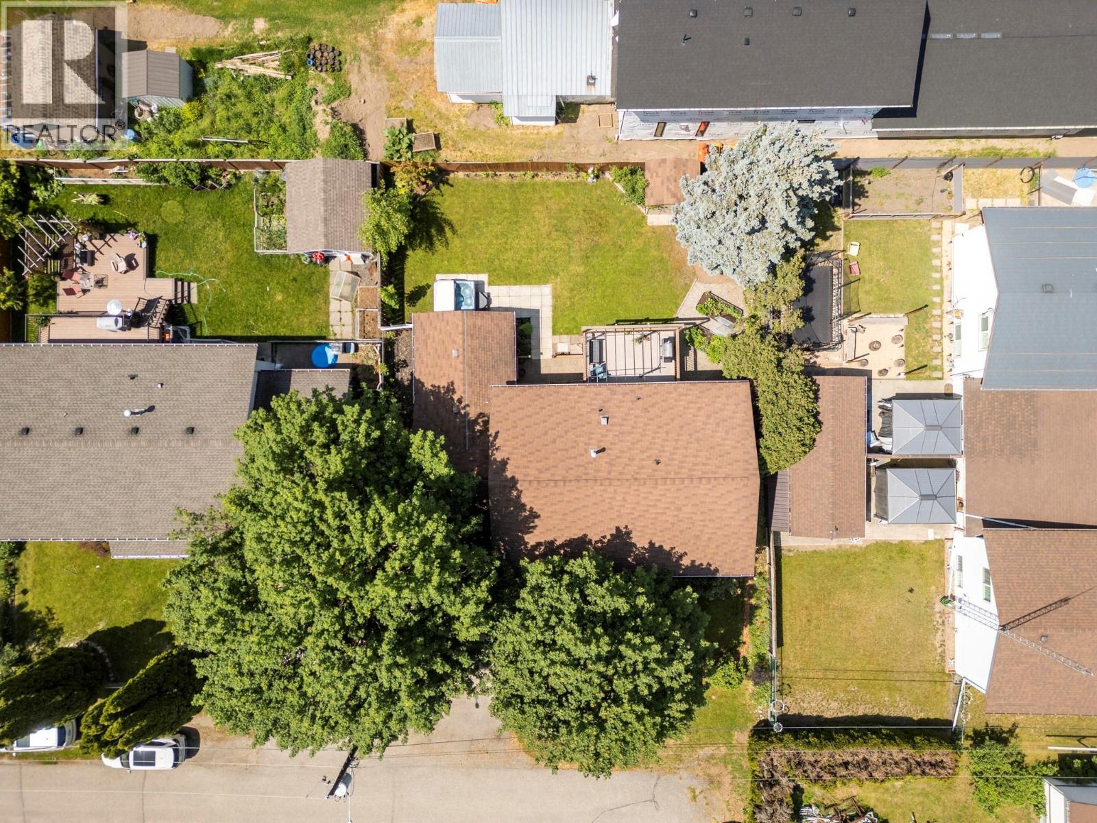 2697 Jarvis Crescent, Armstrong