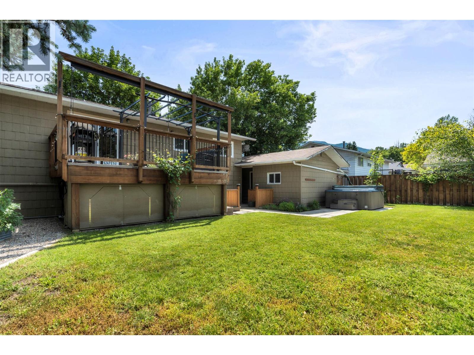 2697 Jarvis Crescent, Armstrong