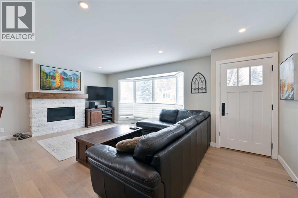 Single Family House Bungalow for Sale in  Lombardy Crescent SW North Glenmore Park Calgary 