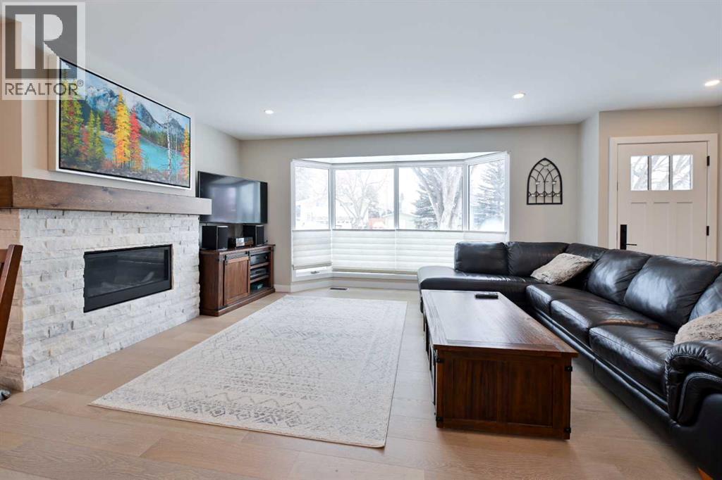 Single Family House Bungalow for Sale in  Lombardy Crescent SW North Glenmore Park Calgary 