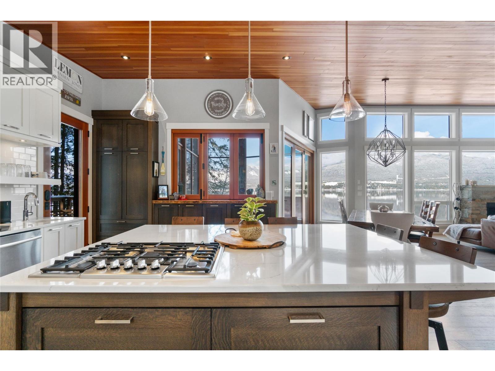  4125 Eagle Bay Road, Eagle Bay