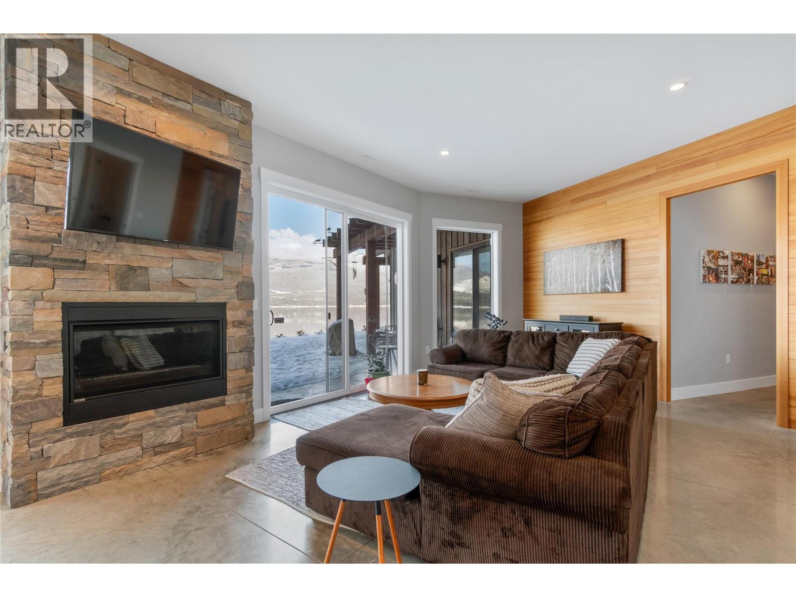  4125 Eagle Bay Road, Eagle Bay