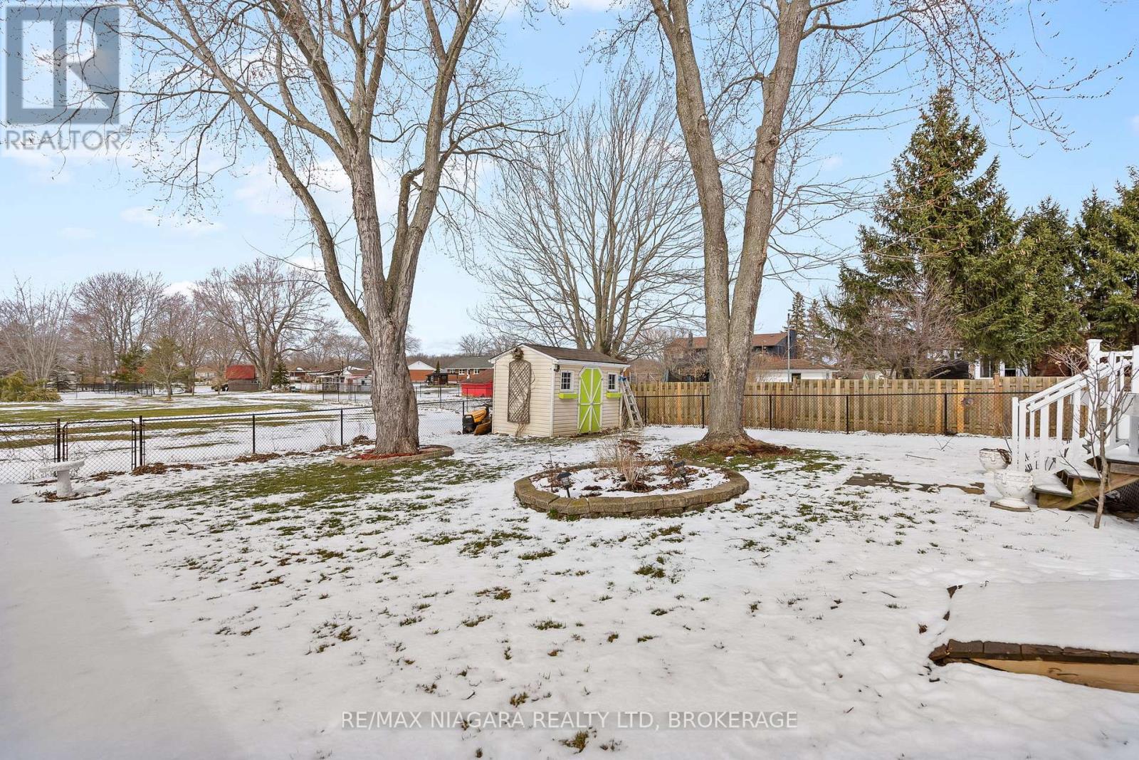 231 WEST SIDE ROAD - 44
