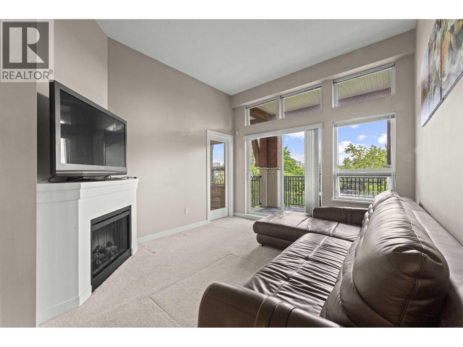 #407-6800 ECKERSLEY Road, Richmond