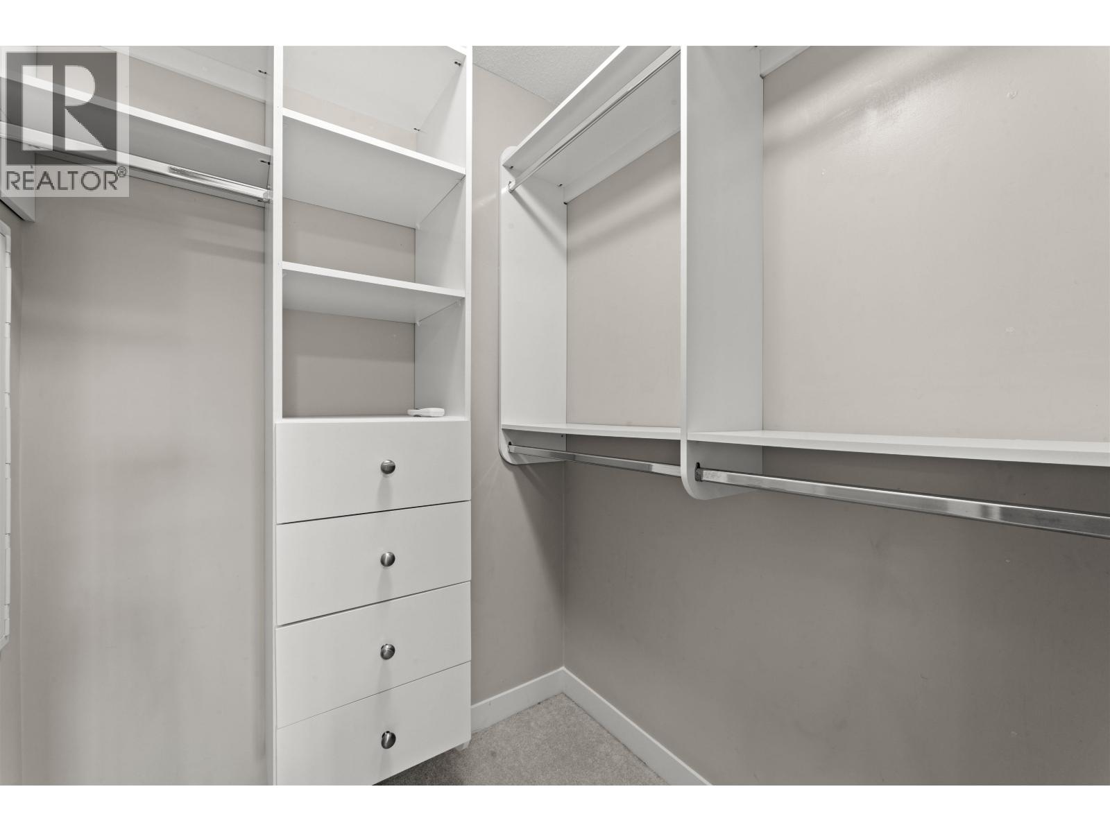 #407-6800 ECKERSLEY Road, Richmond