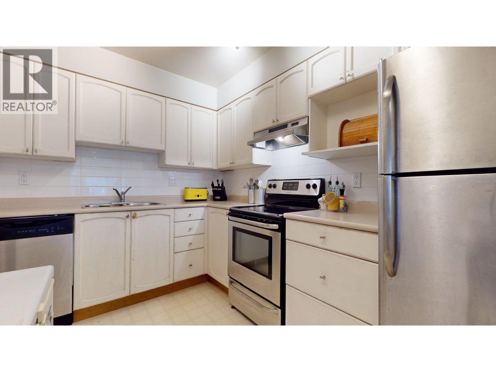 202 1468 PEMBERTON AVENUE, Squamish