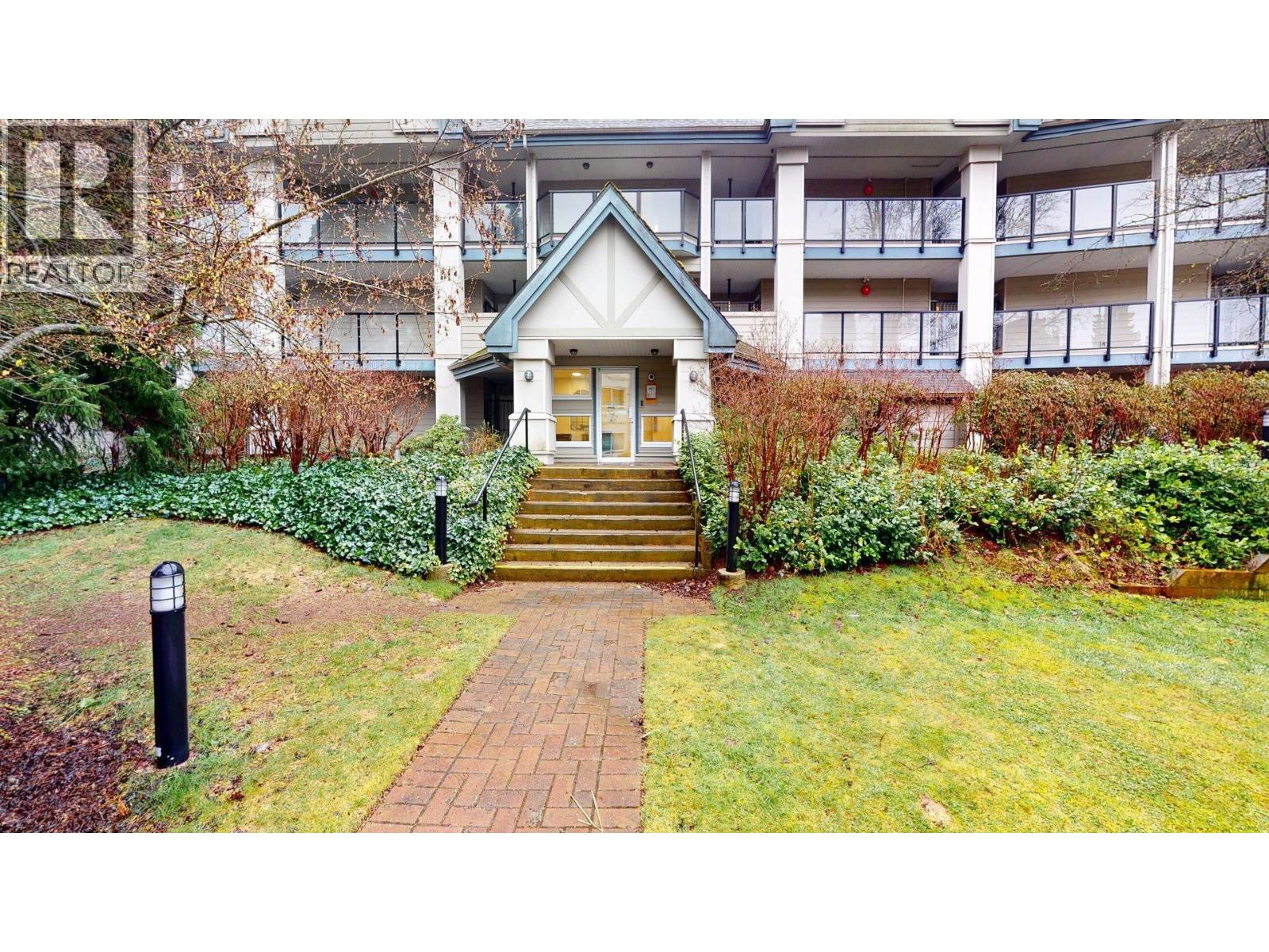 202 1468 PEMBERTON AVENUE, Squamish