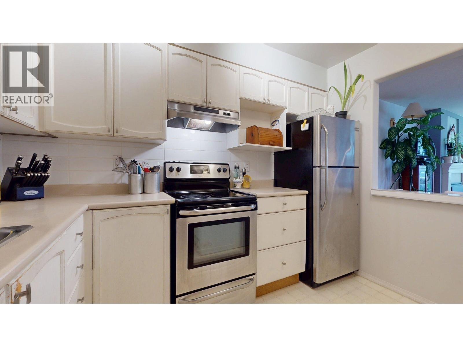 202 1468 PEMBERTON AVENUE, Squamish