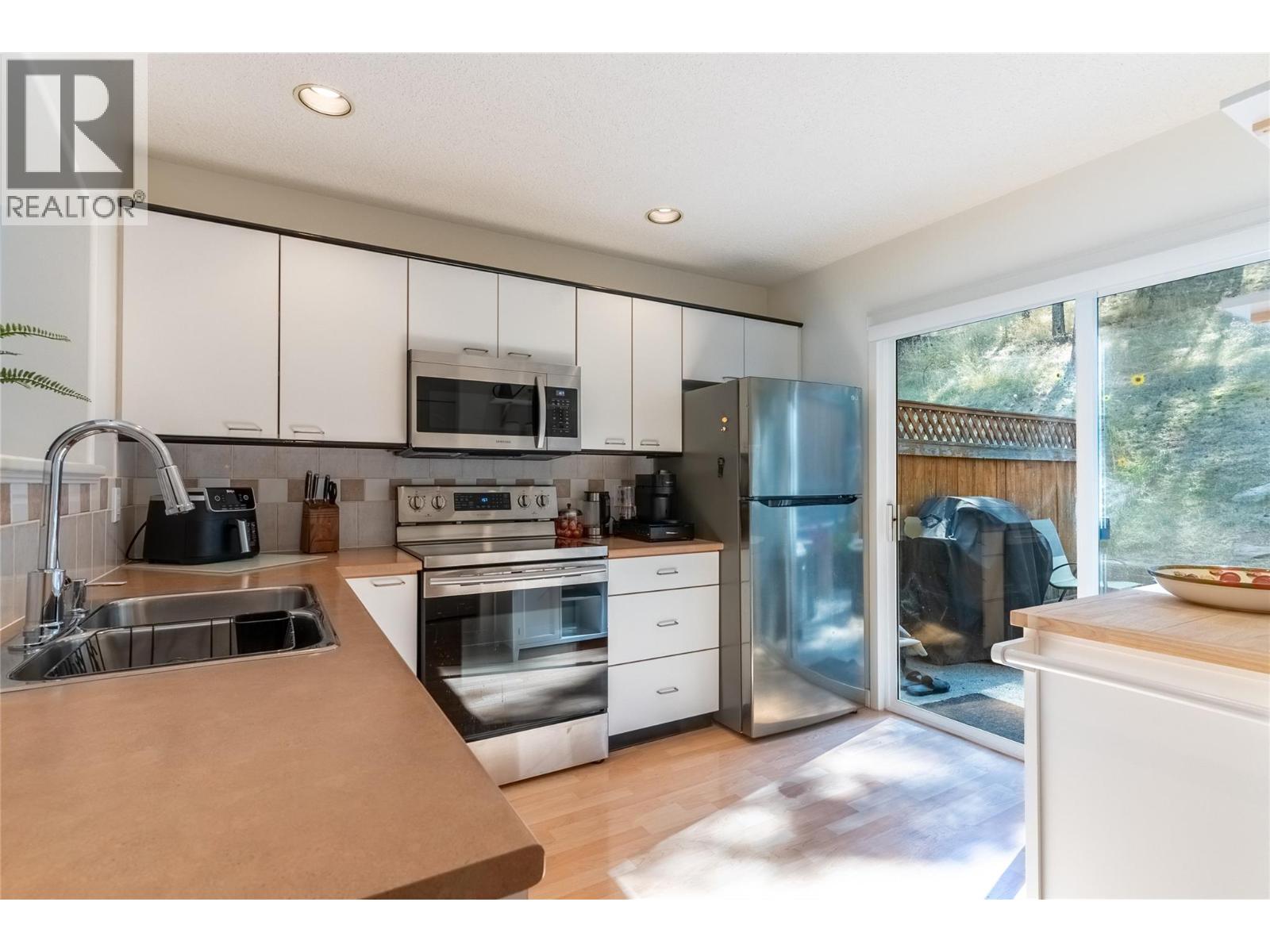 411 ABERDEEN Drive Unit# 18, Kamloops