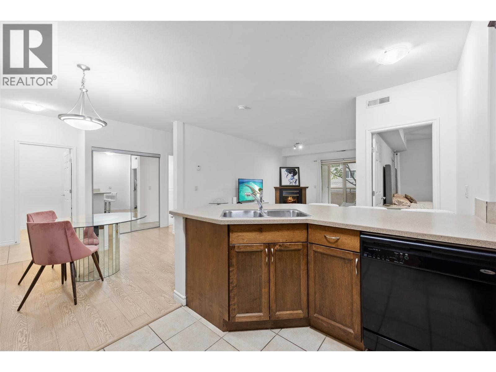 1007 Harvey Avenue Unit# 109, Kelowna