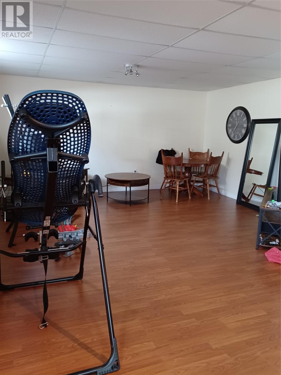 31 Alexander Crescent - 13