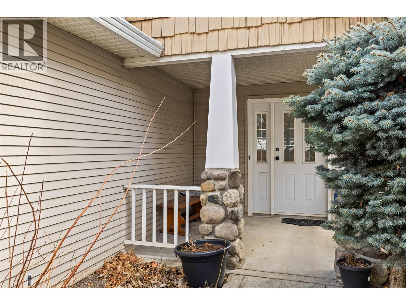  3831 Gellatly Road South, West Kelowna