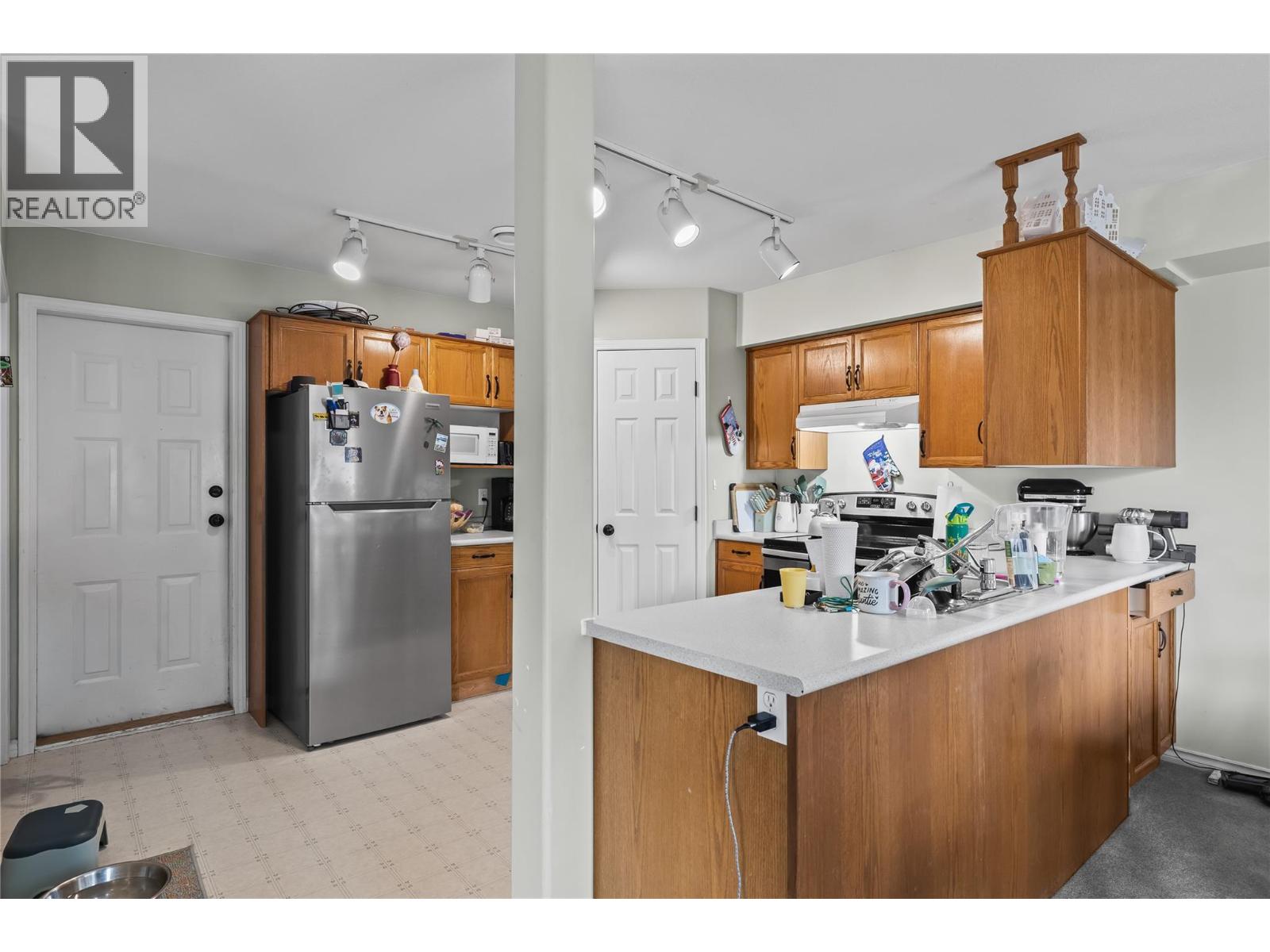  3831 Gellatly Road South, West Kelowna