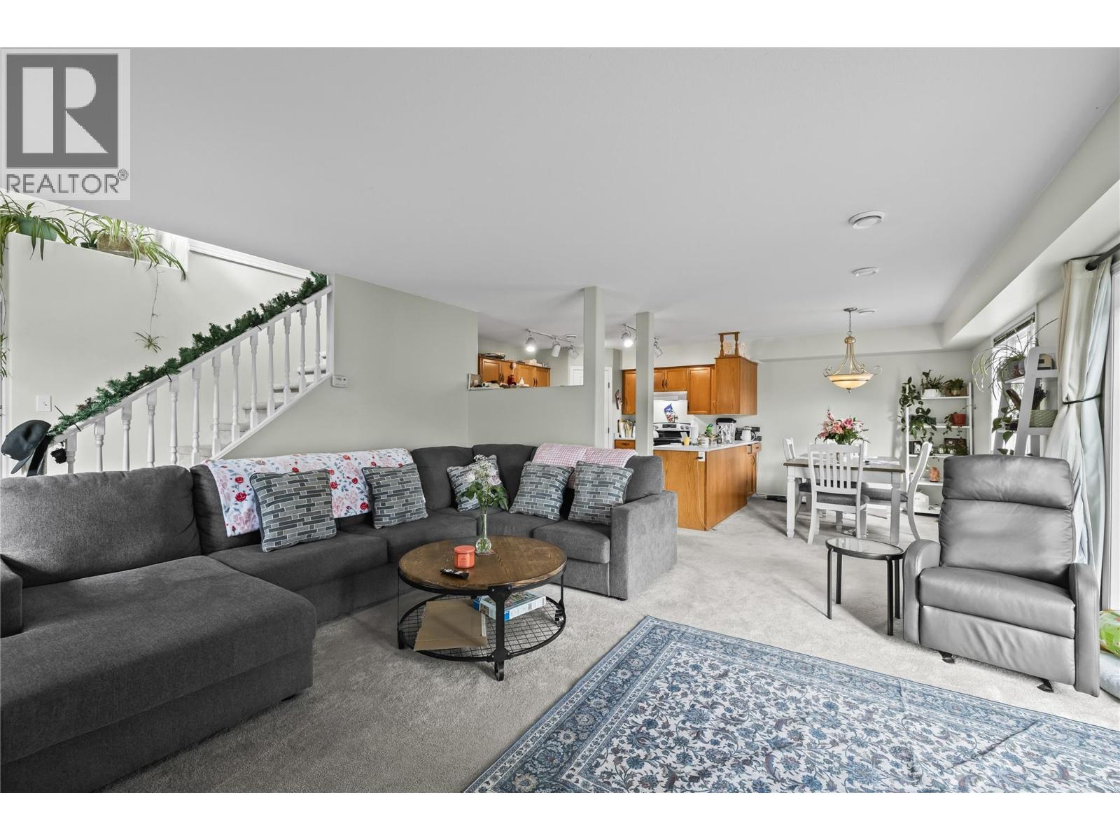  3831 Gellatly Road South, West Kelowna