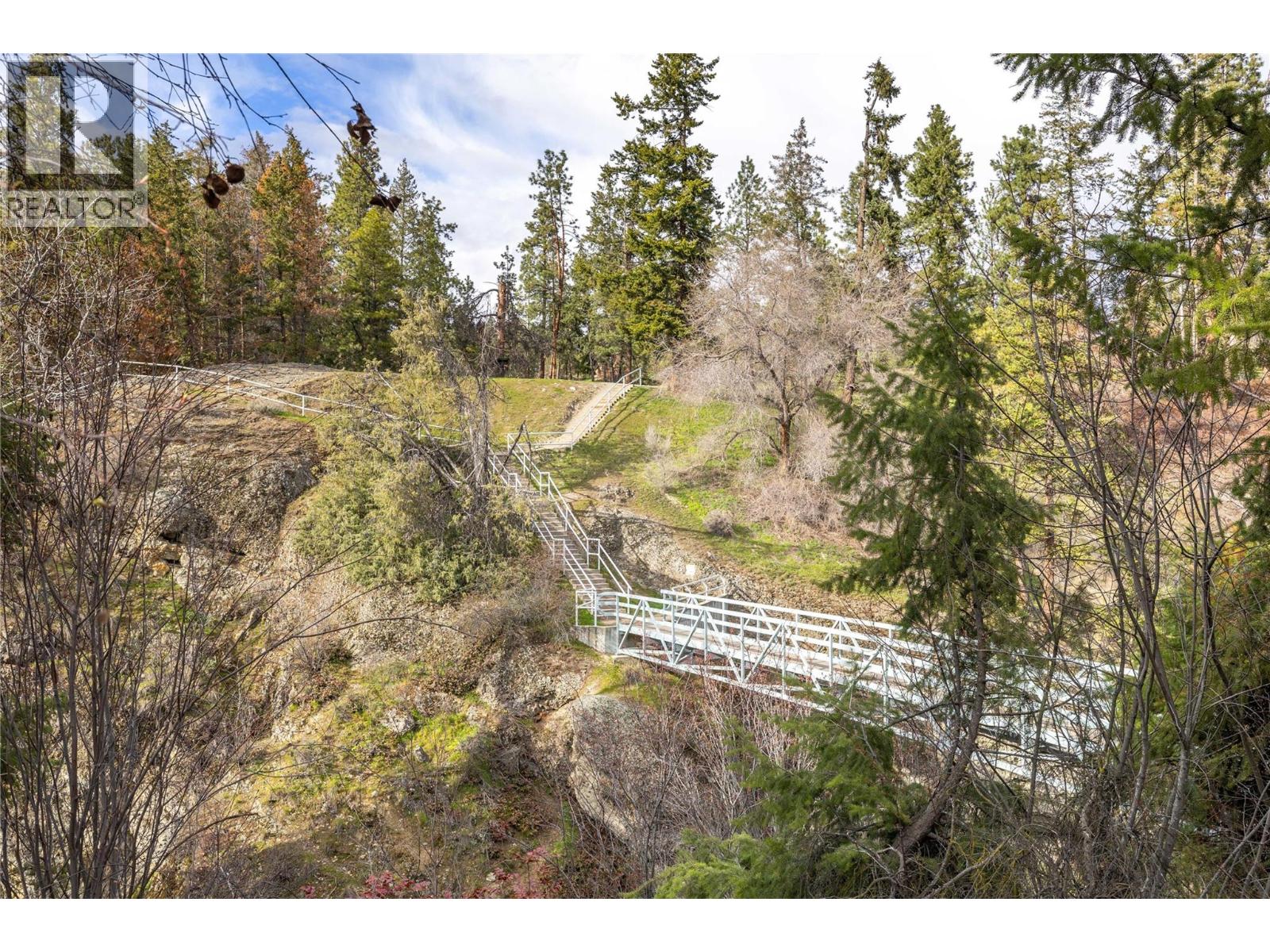  3831 Gellatly Road South, West Kelowna