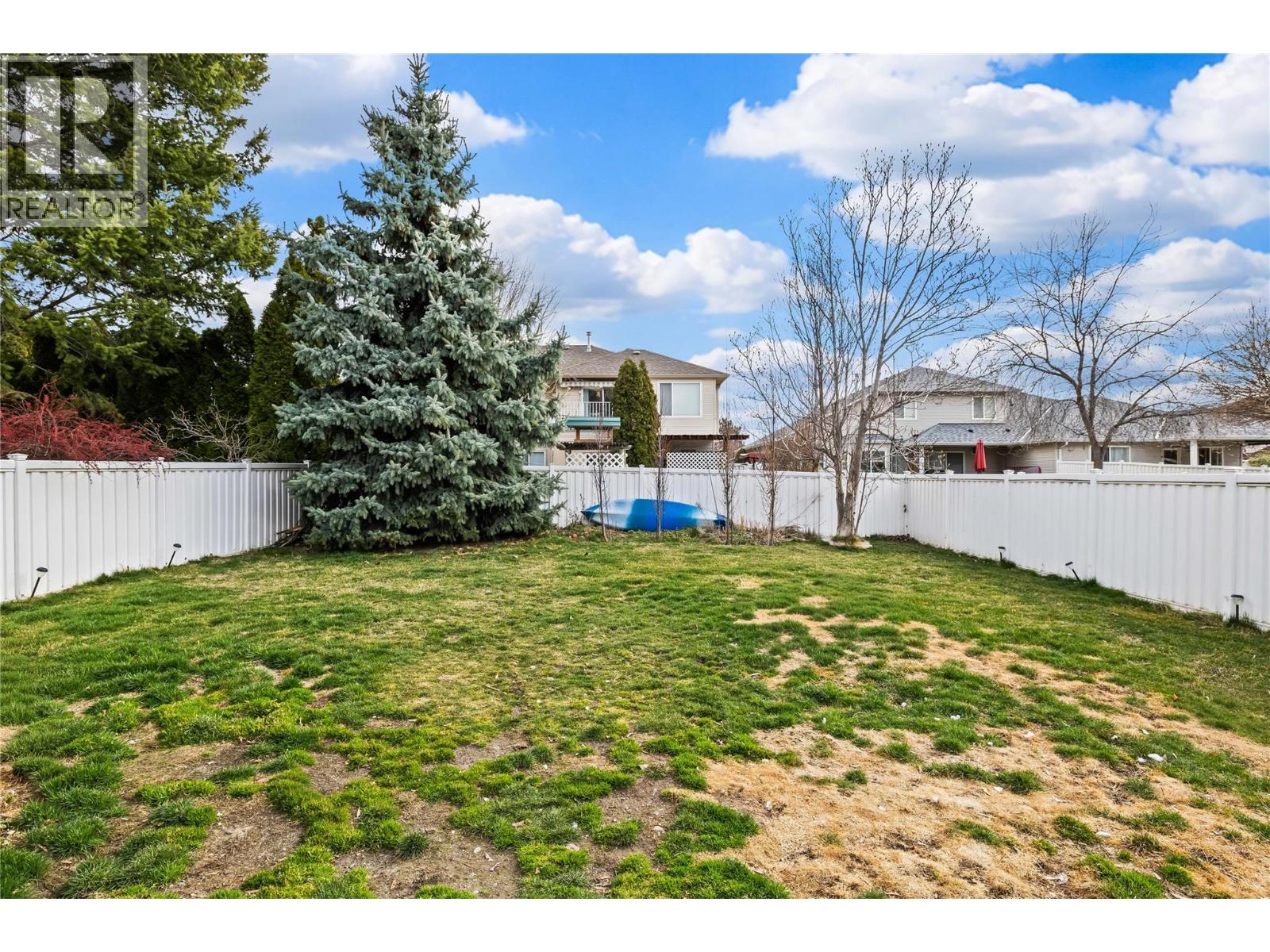  3831 Gellatly Road South, West Kelowna