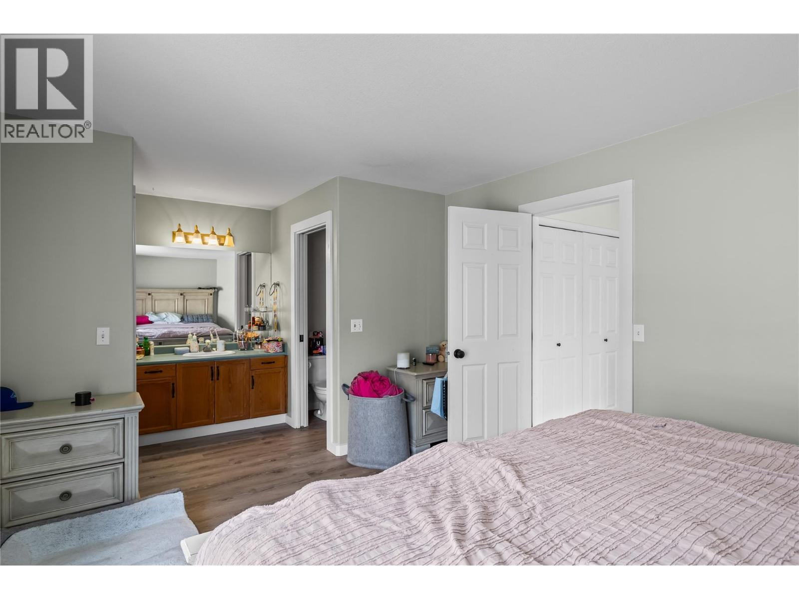  3831 Gellatly Road South, West Kelowna