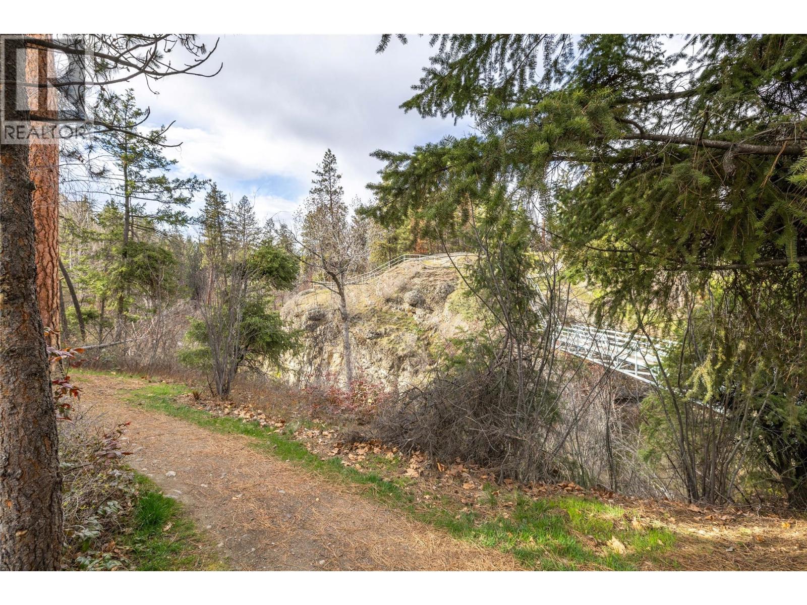  3831 Gellatly Road South, West Kelowna