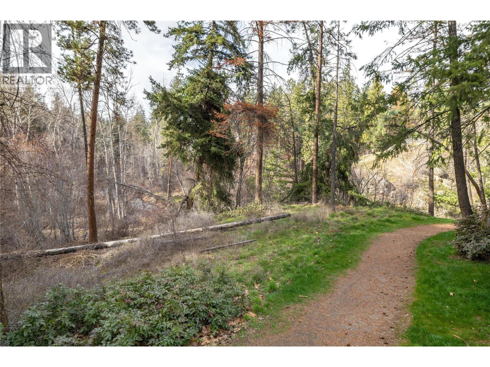  3831 Gellatly Road South, West Kelowna