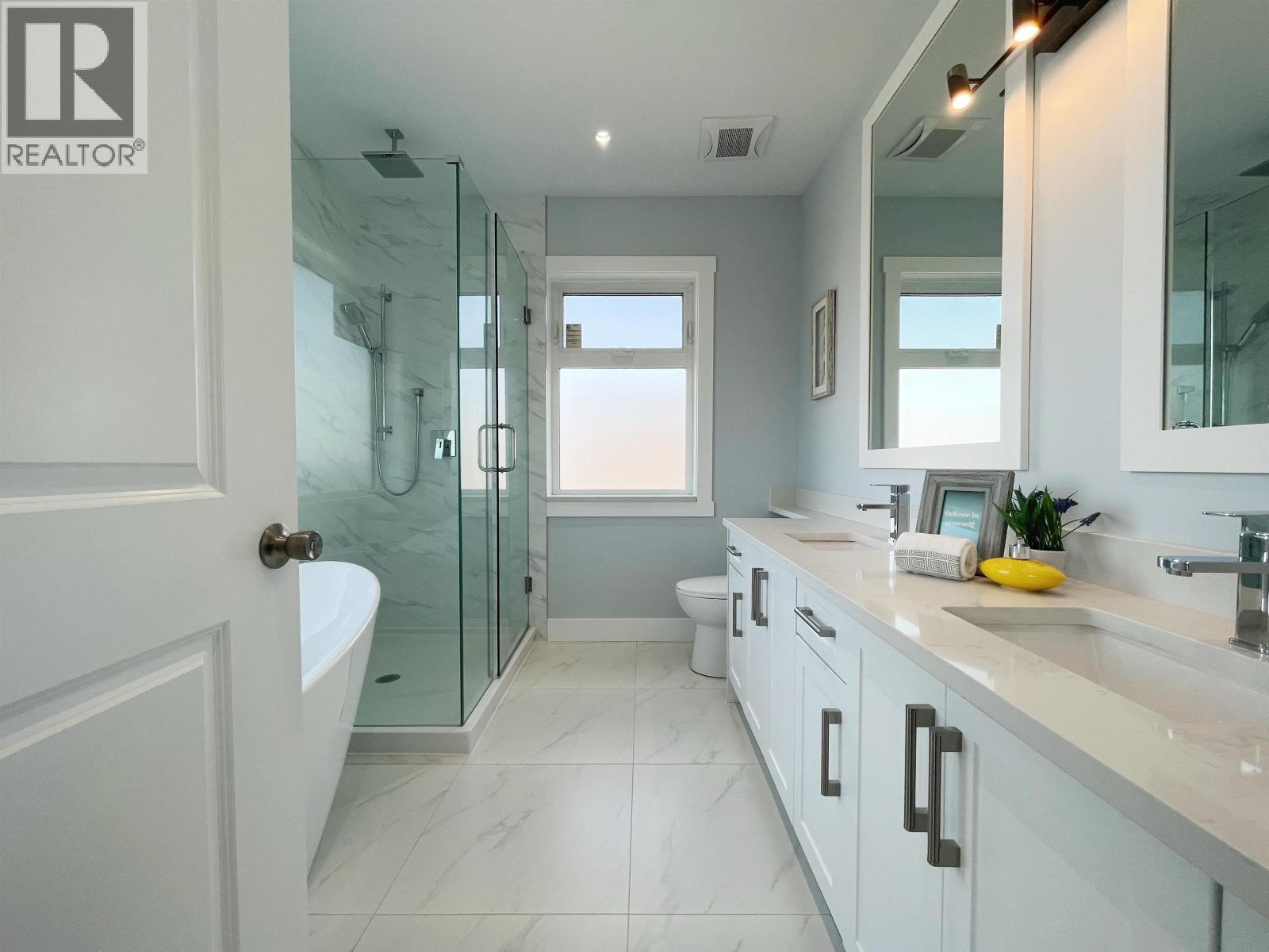 3275 E 20TH AVENUE, Vancouver