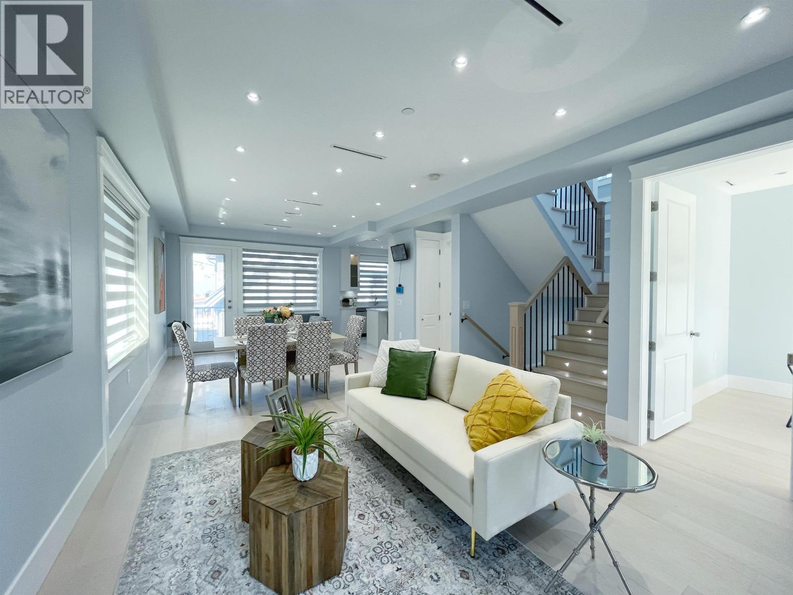 3275 E 20TH AVENUE, Vancouver