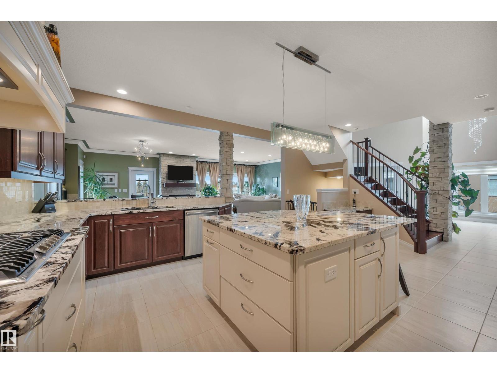 #13 52320 RGE ROAD 231 - 11