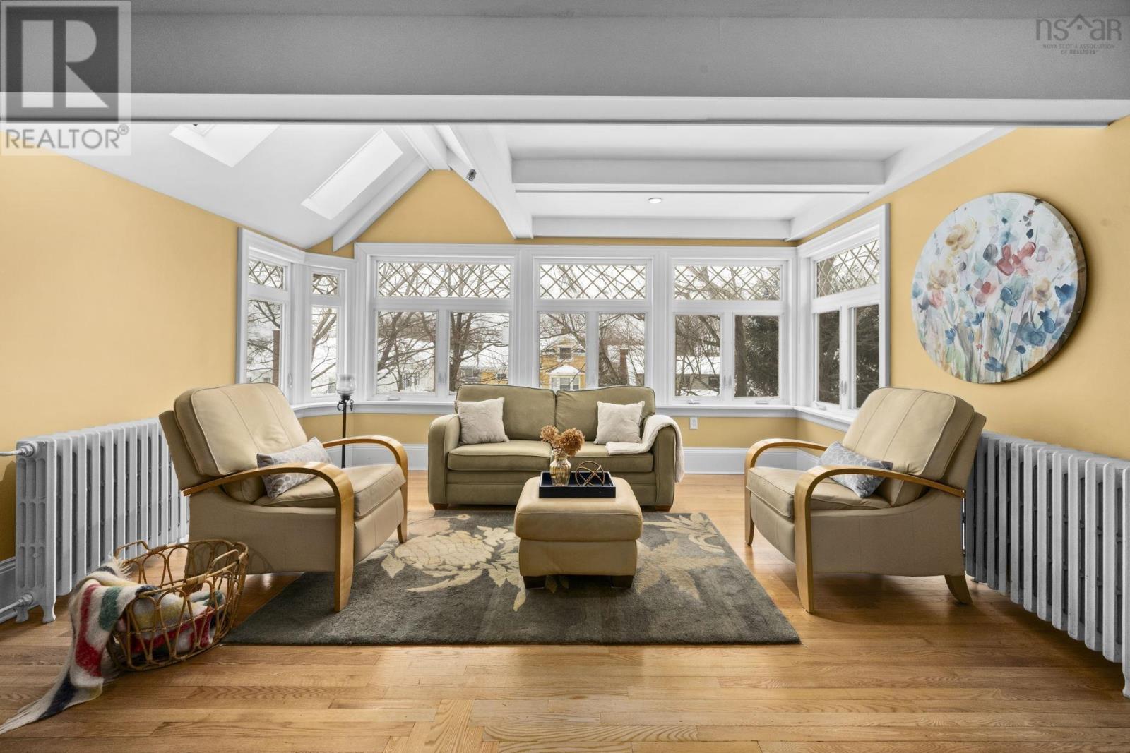 Property 29 of 51 of 1950 Connaught Avenue