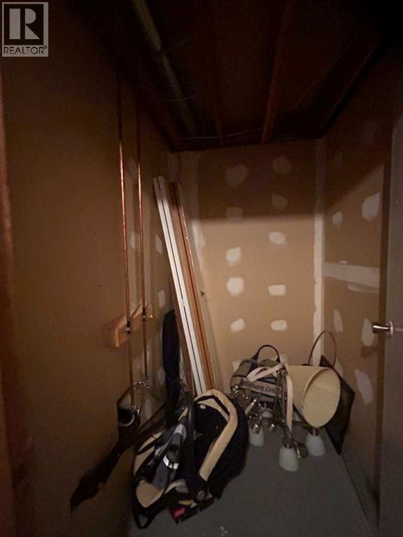 Single Family House Bungalow for Sale in   Avenue Victoria Park Camrose 