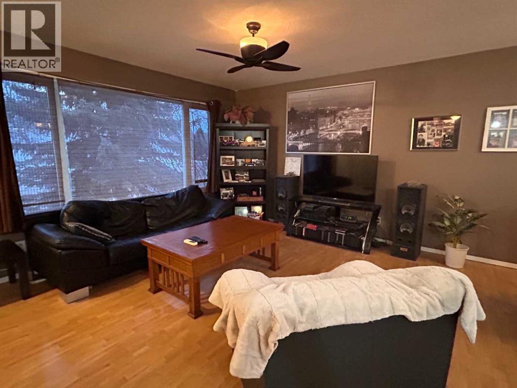 6102 54 Avenue, Camrose, Alberta