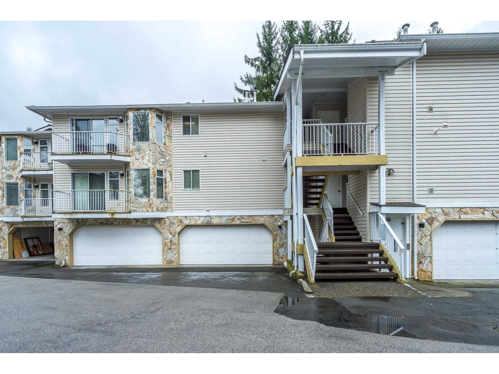 110 10584 153 Street - photo 2