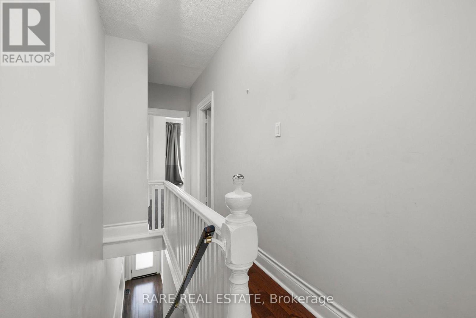 893 DOVERCOURT ROAD - 19