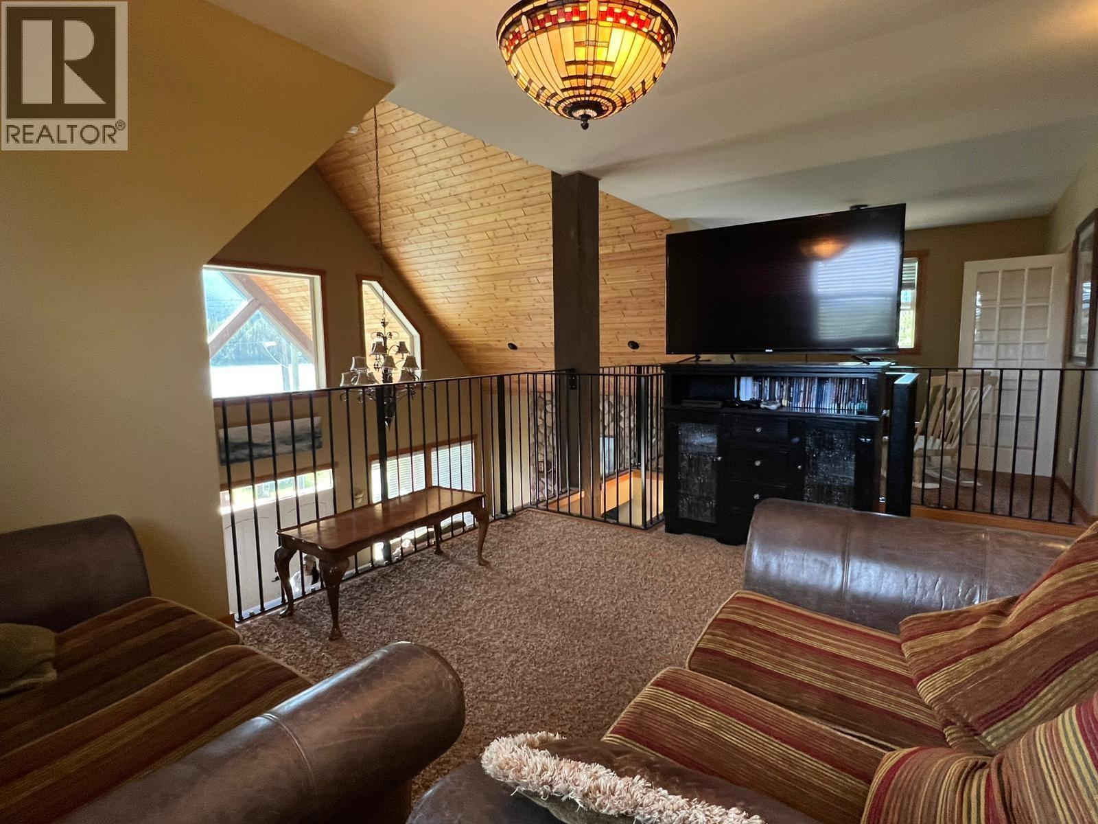 651 A ROAD - 16