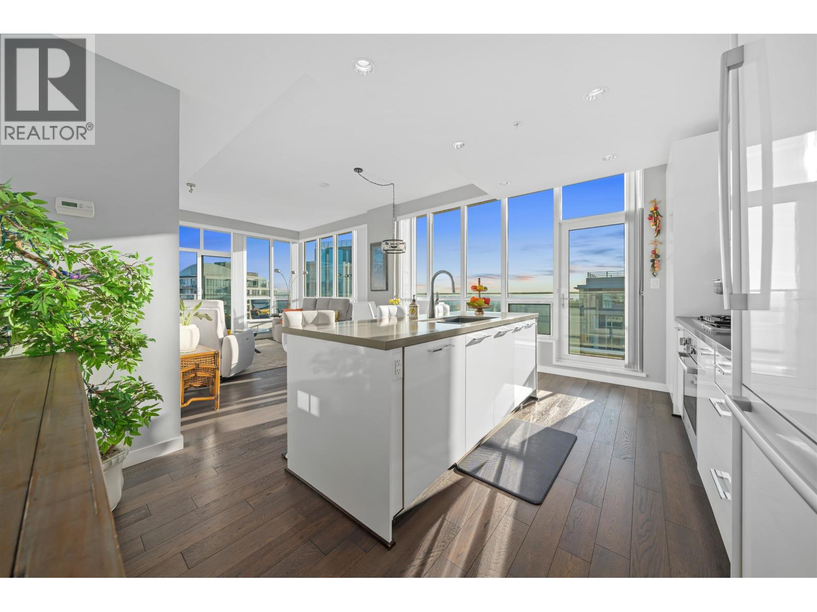 2903 3093 WINDSOR Gate - photo 2