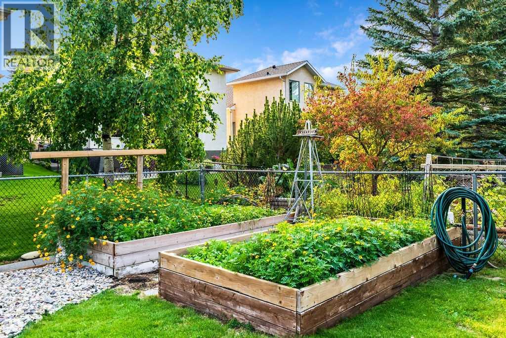 Single Family House for Sale in  Mt Sparrowhawk Place SE McKenzie Lake Calgary 