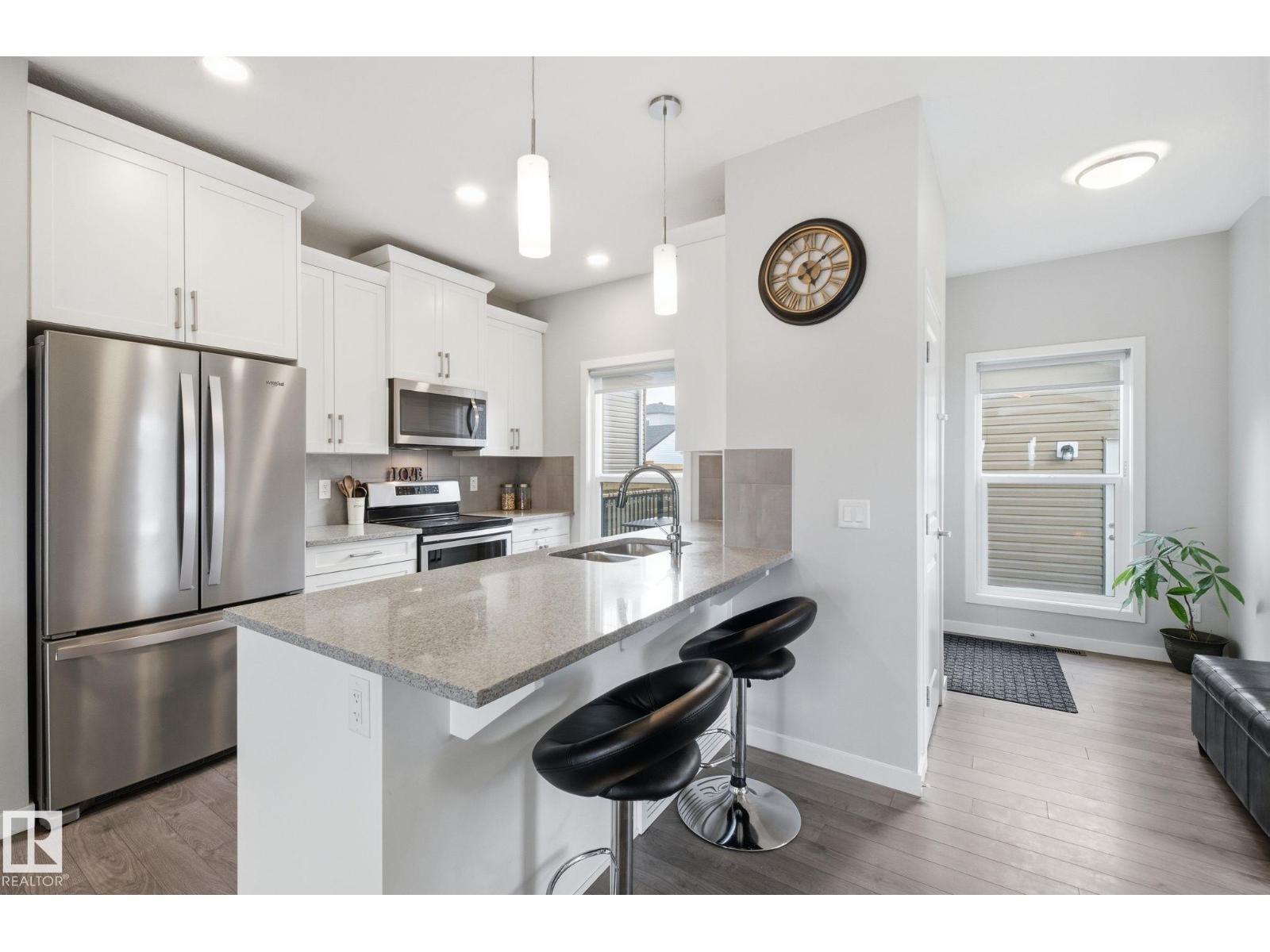 17498 76 ST NW NW - 15