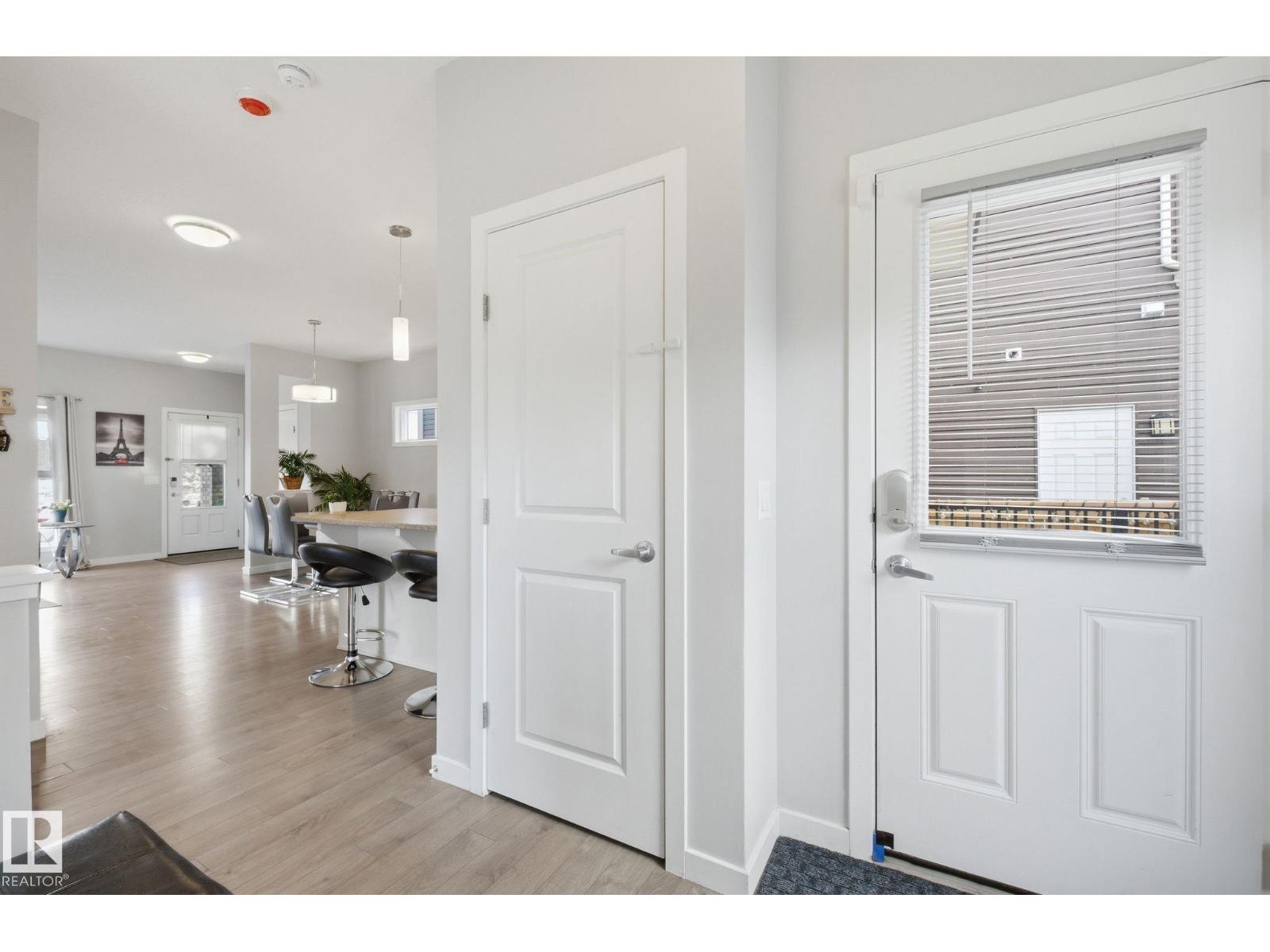 17498 76 ST NW NW - 26