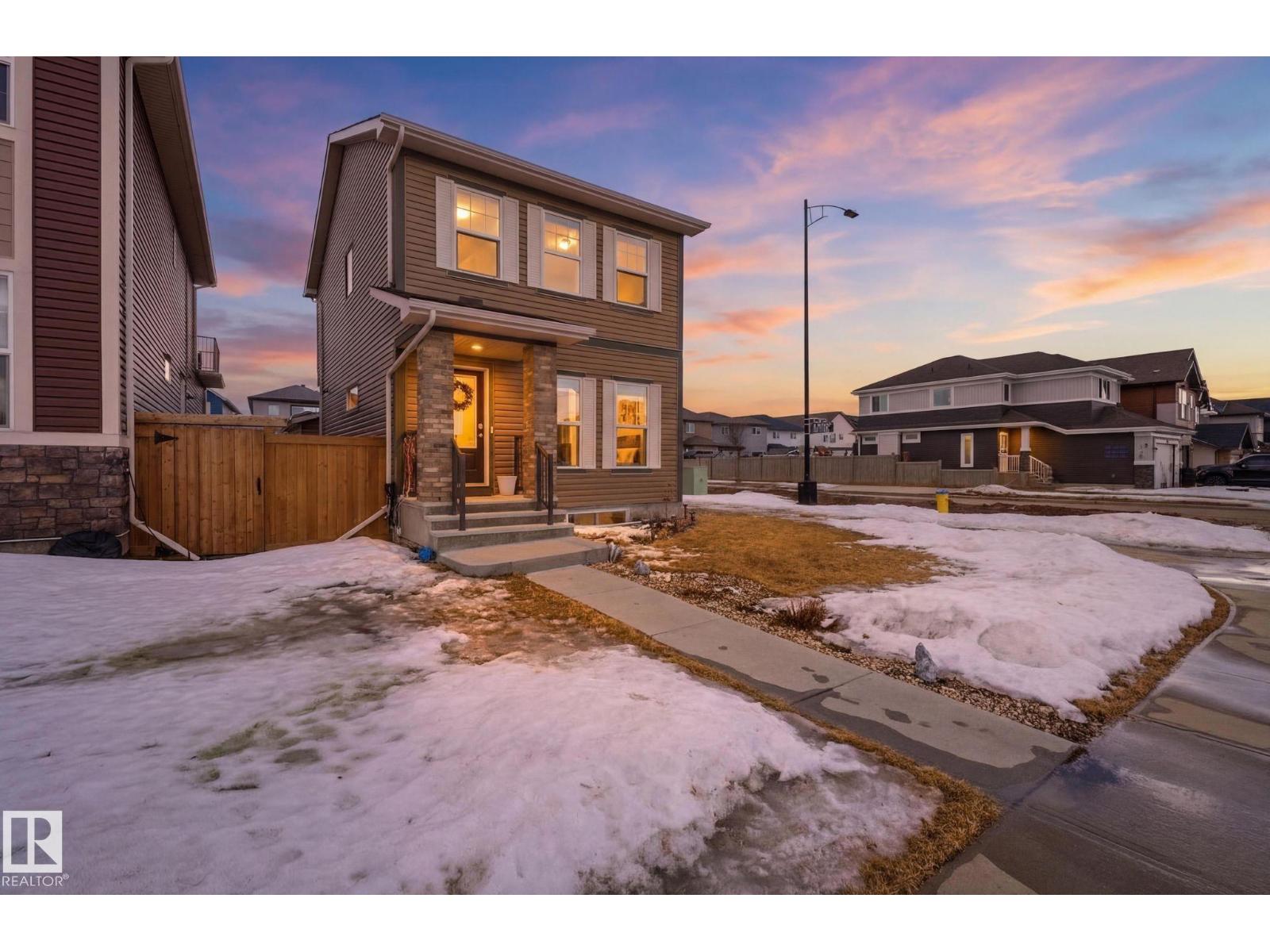 17498 76 ST NW NW - 4