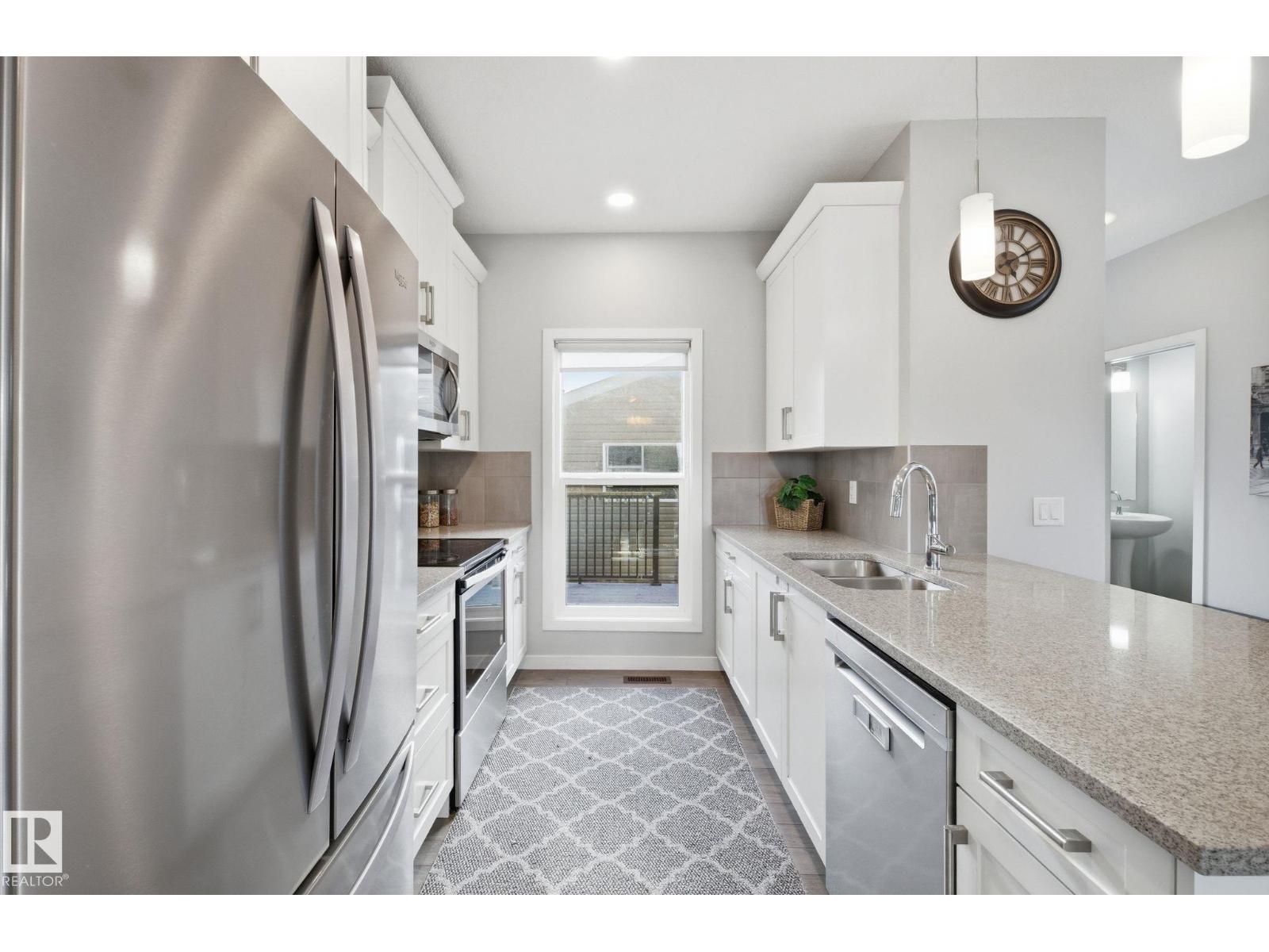 17498 76 ST NW NW - 18