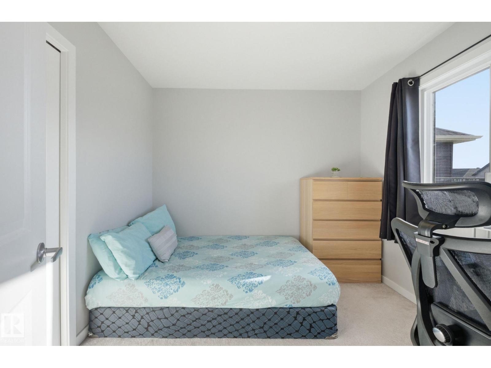 17498 76 ST NW NW - 32