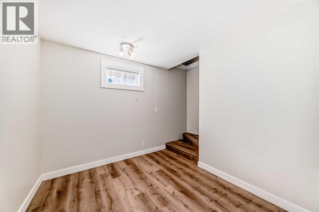 
          27 Gladeview Crescent Southwest
            <br/>
            <span>Calgary</span>
            , 
            <span>AB</span>
             <span>T3E4X7</span>
         - Photo 23