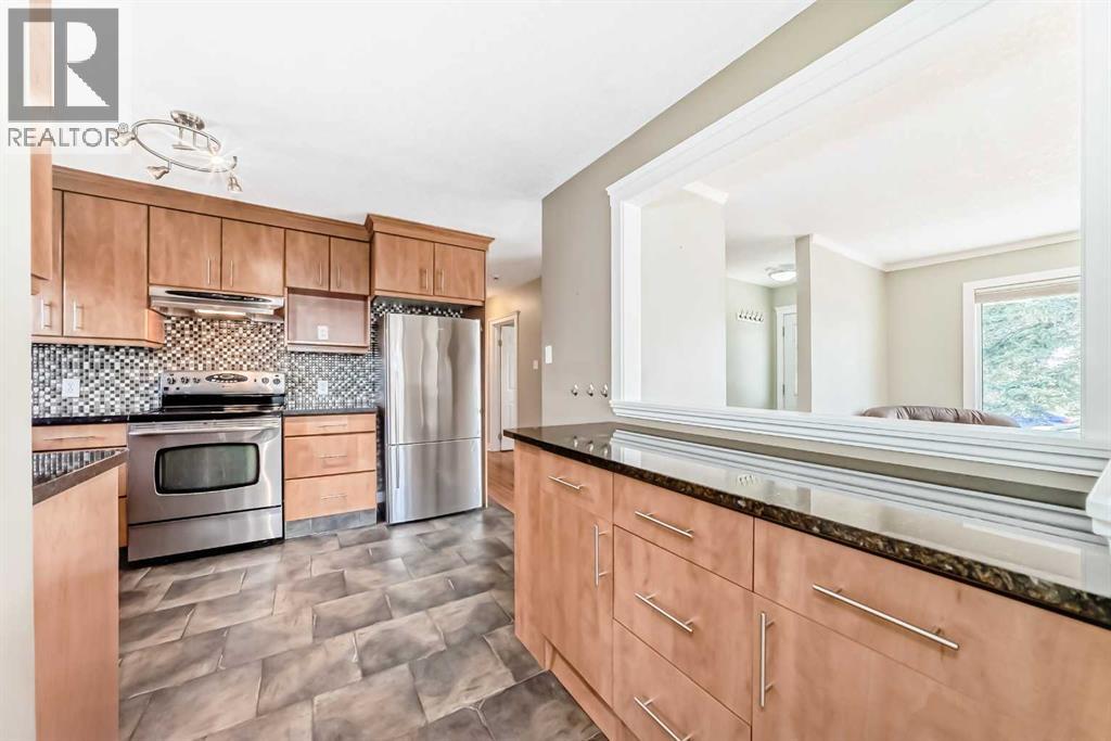 
          27 Gladeview Crescent Southwest
            <br/>
            <span>Calgary</span>
            , 
            <span>AB</span>
             <span>T3E4X7</span>
         - Photo 5