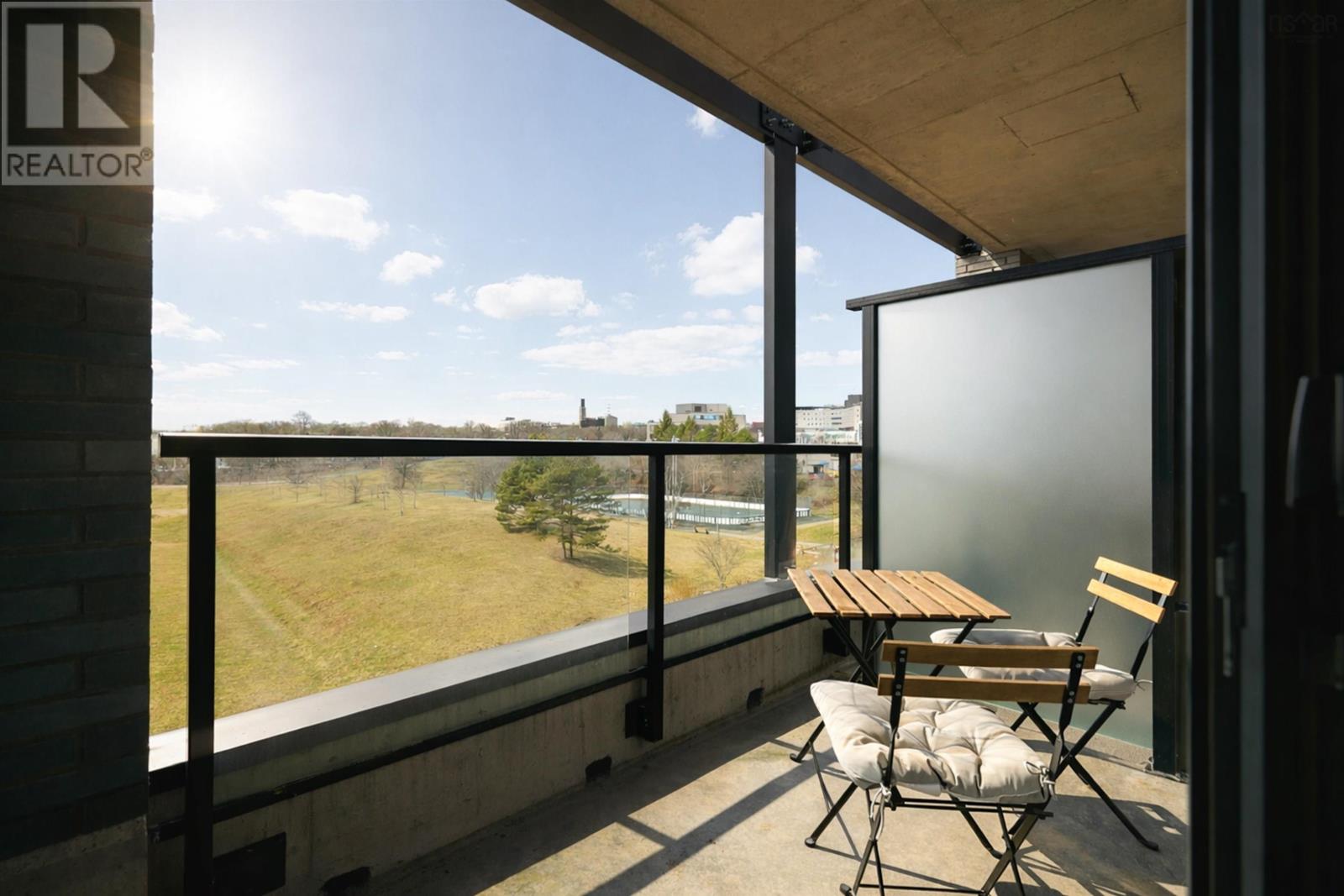 Property 30 of 46 of 503 1048 Wellington Street