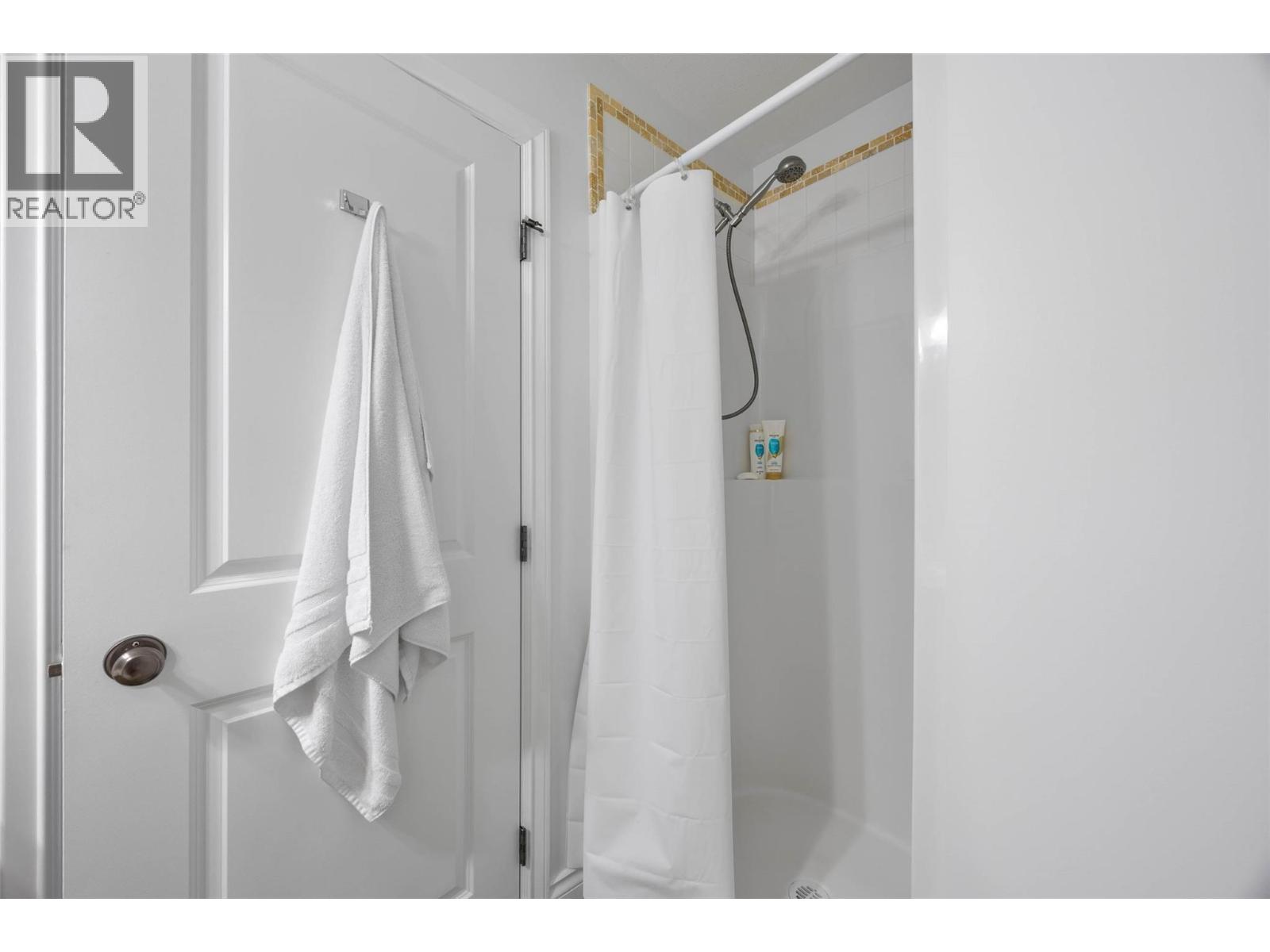 1055 ABERDEEN Drive Unit# 35, Kamloops