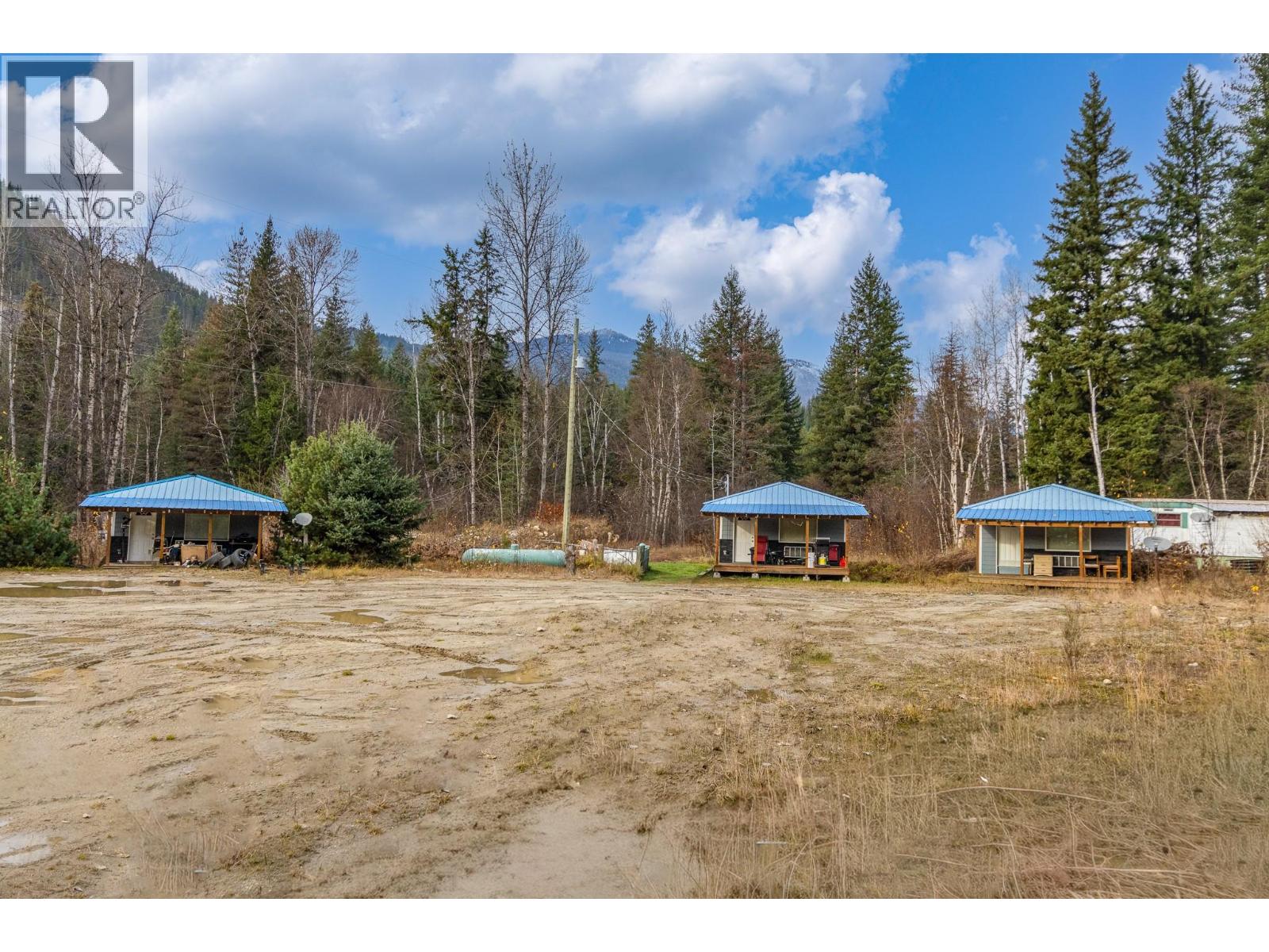 5513 Prosh Frontage Road - 1
