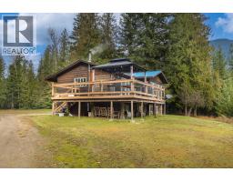5487 Prosh Frontage Road, Malakwa, BC V0E2J0 Photo 14