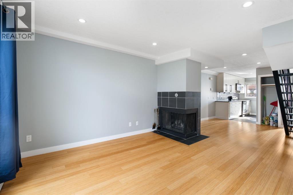 Single Family House for Sale in    Street SW Bankview Calgary 