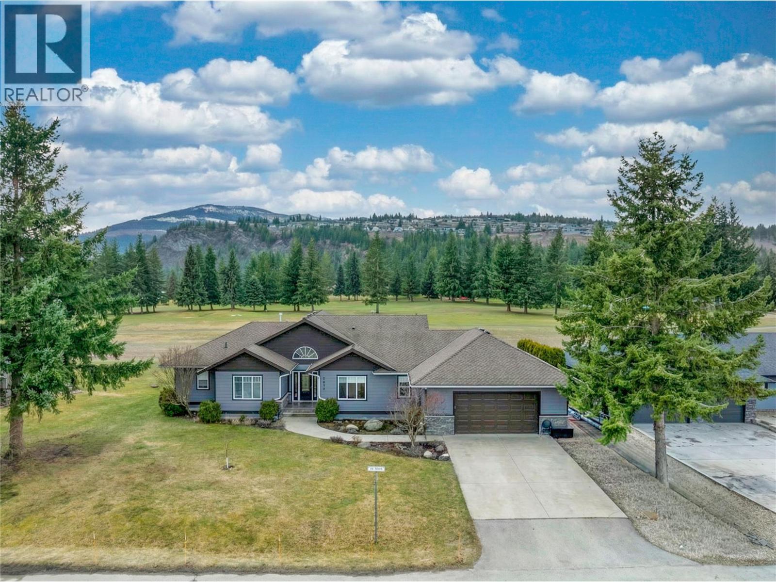 2635 Golf View Place, Blind Bay