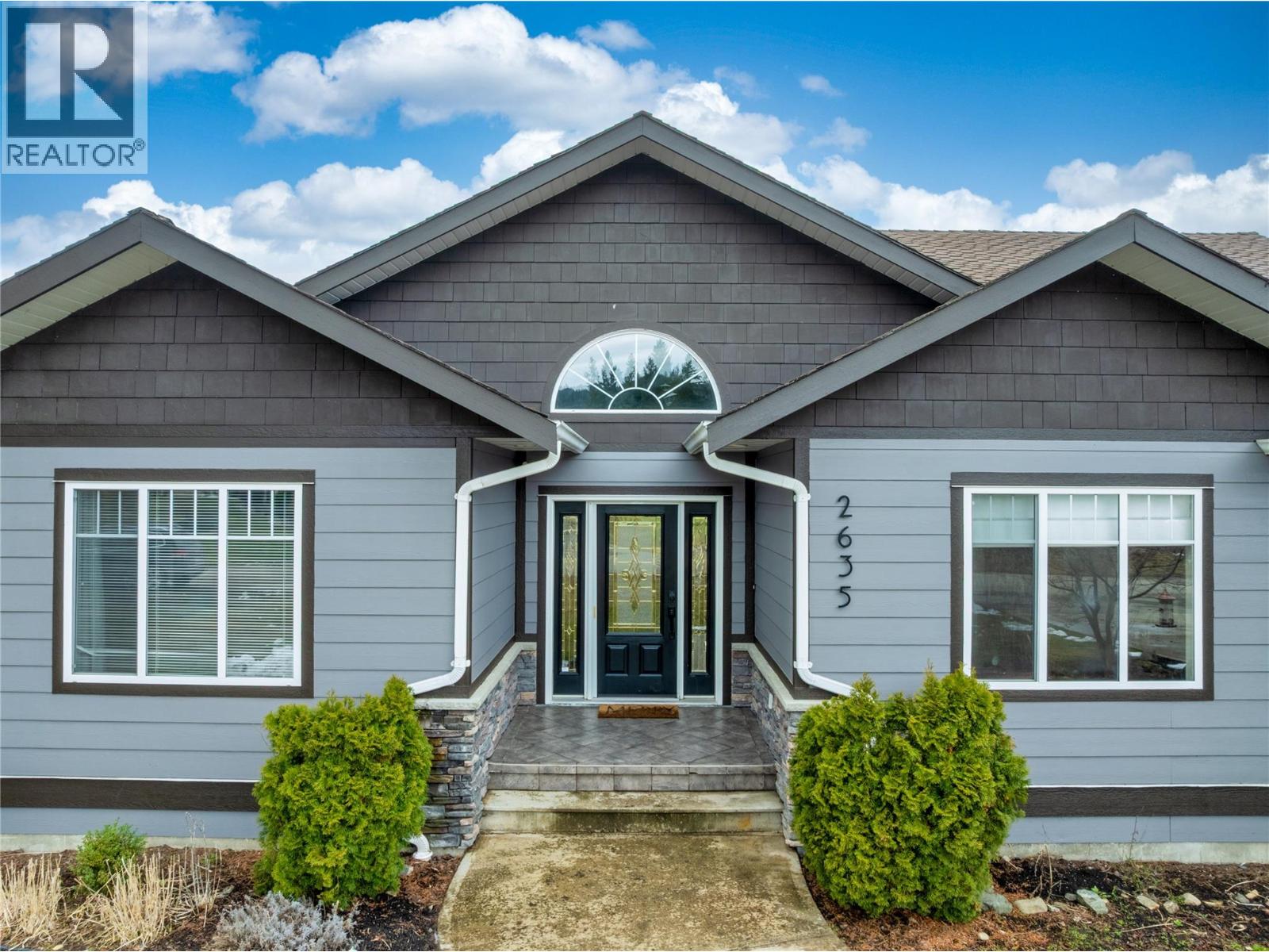 2635 Golf View Place, Blind Bay