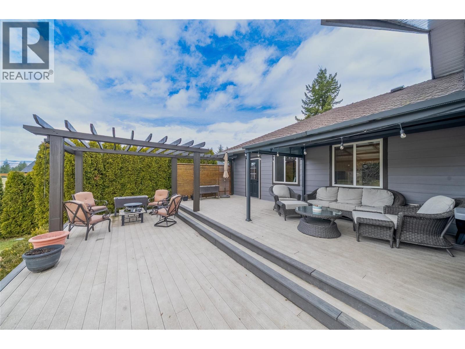 2635 Golf View Place, Blind Bay