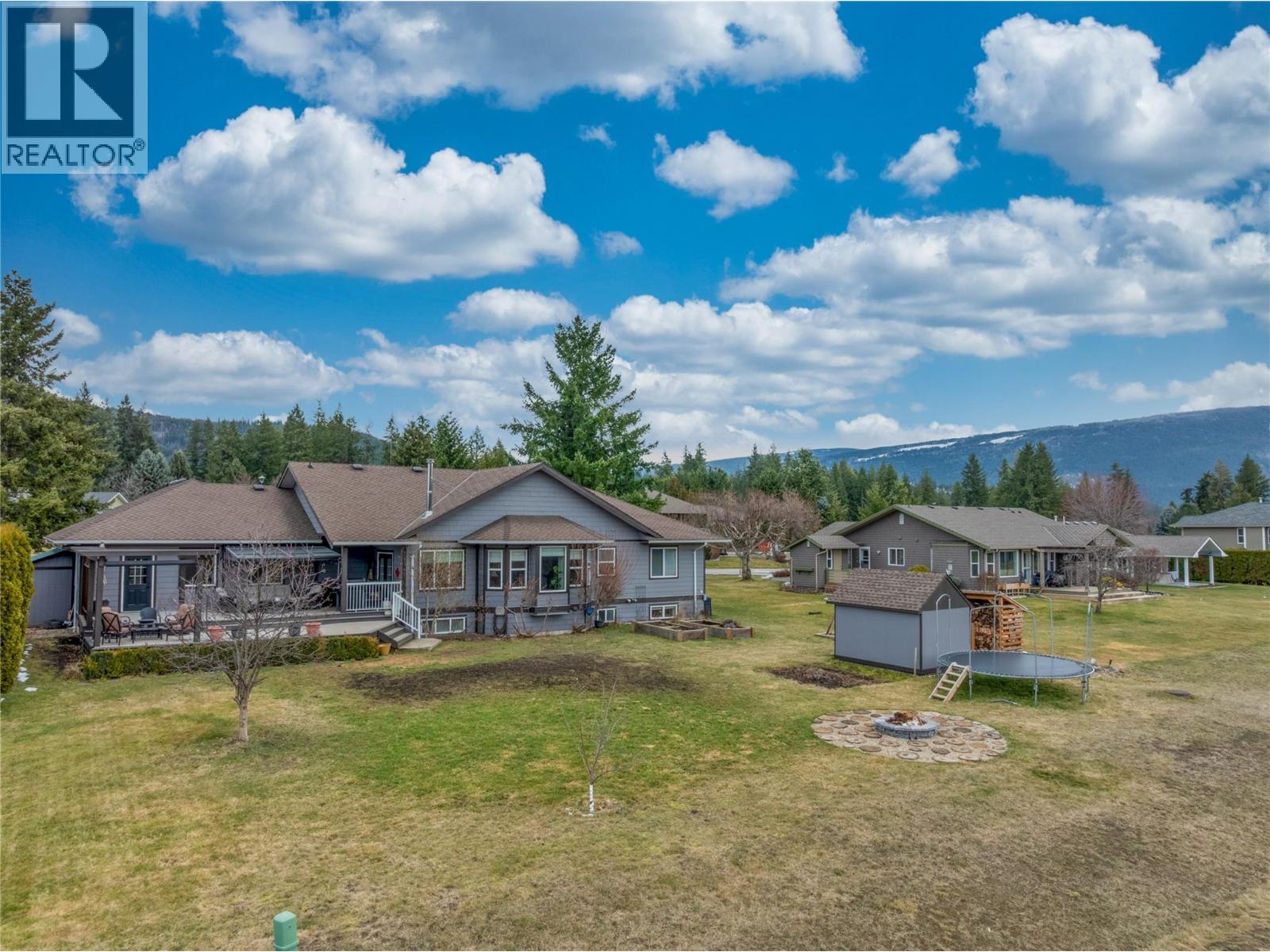 2635 Golf View Place, Blind Bay